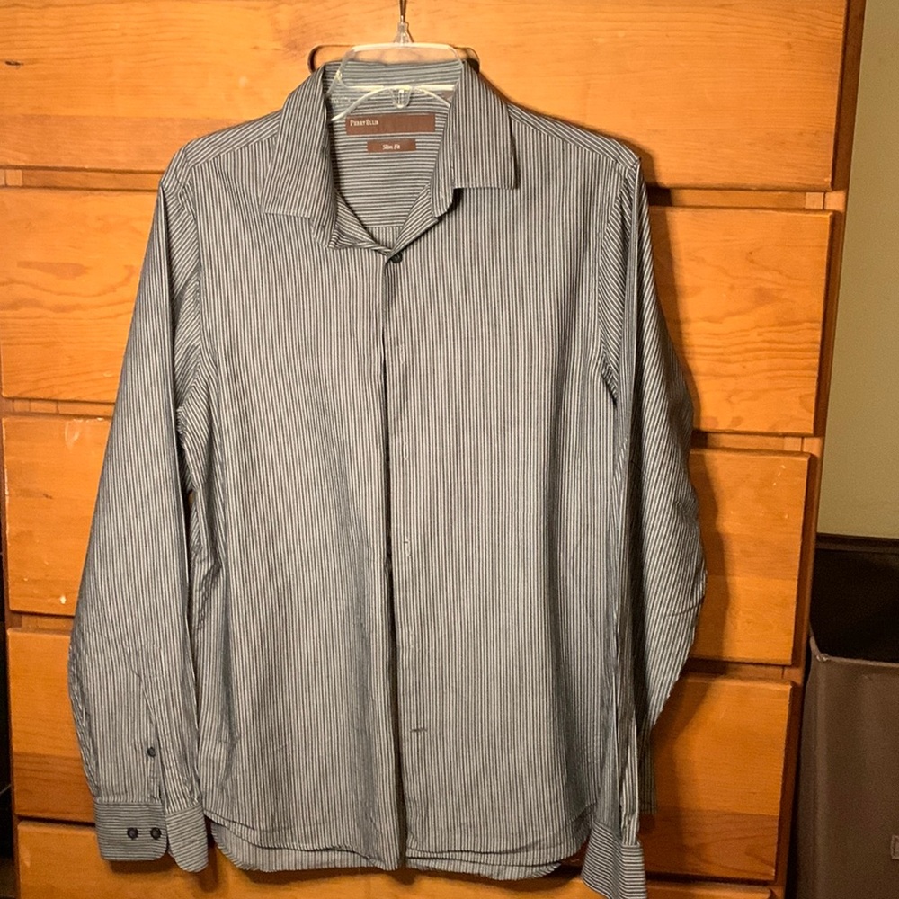Perry Elllis mens slim fit dress shirt in unique patterned pinstripe pattern.